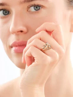 Pierścionek z żółtego złota z czarnymi brylantami - 0,21 ct - próba 585