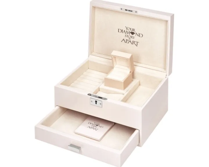 Pierścionek z żółtego złota z brylantem - 0,18 ct - próba 750