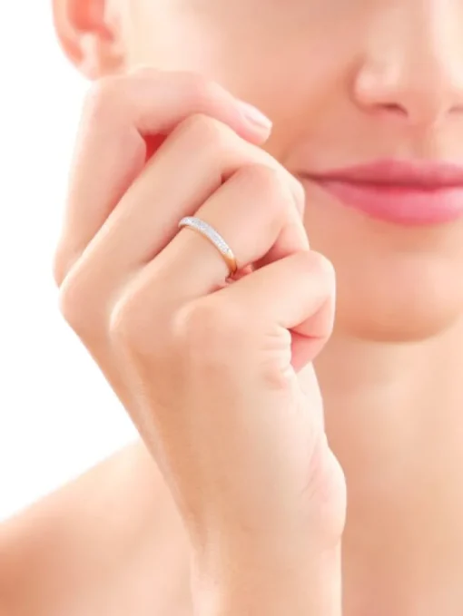 Pierścionek z żółtego złota z diamentami - 0,13 ct - próba 585