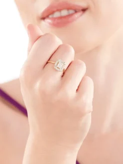 Pierścionek z żółtego złota z diamentami - 0,24 ct - próba 585