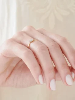 Pierścionek z żółtego złota z diamentami - 0,14 ct - próba 585