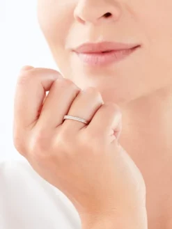 Pierścionek z żółtego złota z diamentami - 0,02 ct - próba 375