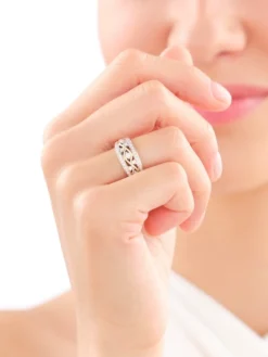 Pierścionek z żółtego złota z brylantami - 0,34 ct - próba 585