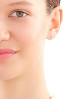 Pojedynczy kolczyk z żółtego złota z diamentem - litera A - 0,004 ct - próba 375