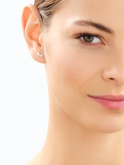 Pojedynczy srebrny kolczyk - gwiazdy