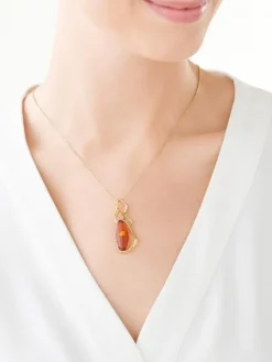 Zawieszka srebrna z bursztynem