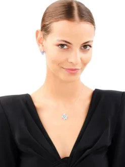 Zawieszka srebrna z cyrkoniami - kwiat