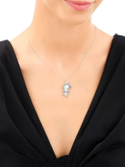 Zawieszka srebrna z cyrkoniami - kwiat, liście