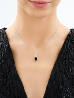 Zawieszka srebrna z cyrkoniami