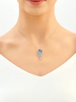 Zawieszka srebrna z cyrkoniami