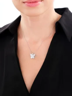 Zawieszka srebrna z cyrkoniami - motyl