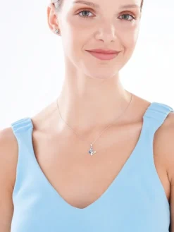 Zawieszka srebrna z cyrkoniami - motyl