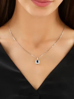 Zawieszka z białego złota z diamentem - serce - 0,003 ct - próba 585