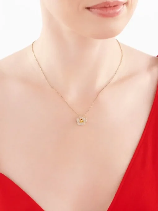 Zawieszka z żółtego złota z diamentami - kwiat - 0,27 ct - próba 585