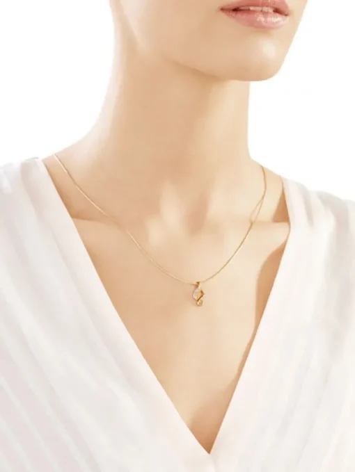 Zawieszka z żółtego złota z diamentem - 0,005 ct - próba 585
