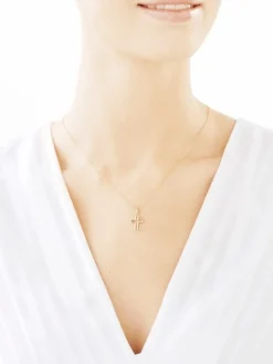 Złota zawieszka - krzyż