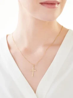 Złota zawieszka - krzyż