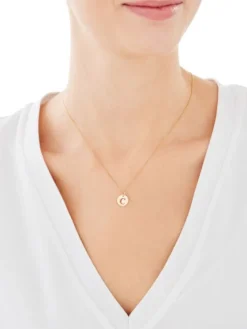 Złota zawieszka - litera C