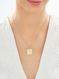 Złota zawieszka - medalik Matka Boska