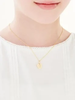 Złota zawieszka - medalik Matka Boska Częstochowska