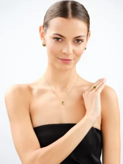 Złota zawieszka z cyrkonią